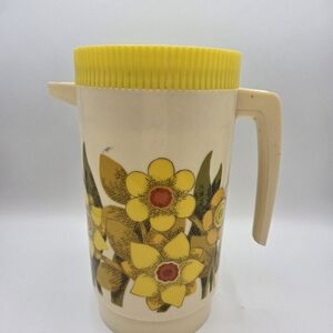 Vintage Alladinware Daffodil Plastic Pitcher with Lid